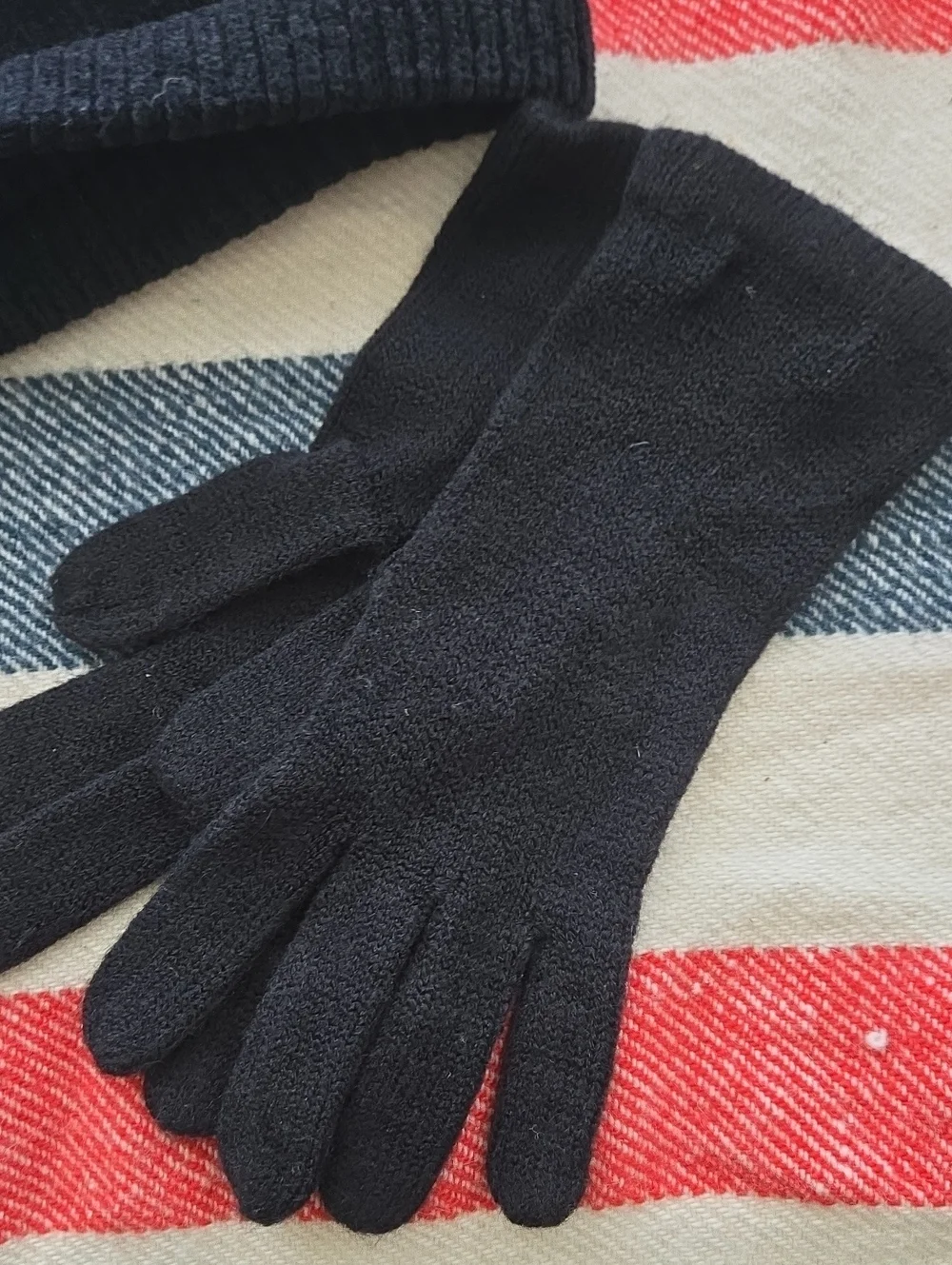 Black Winter Beenie, Scarf and Gloves Set with Snowflake Pattern Set